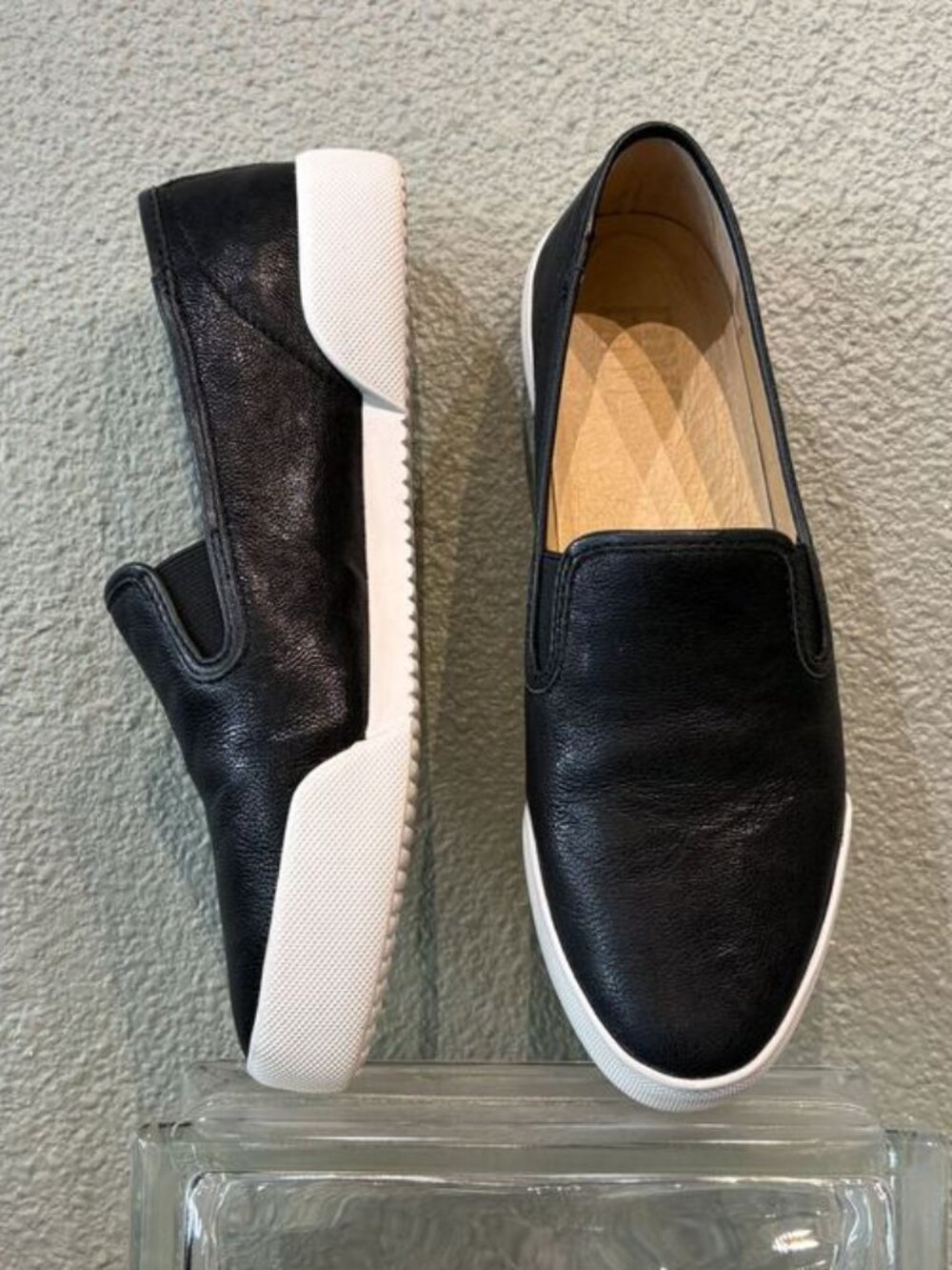 Frye Mia Slip On Black